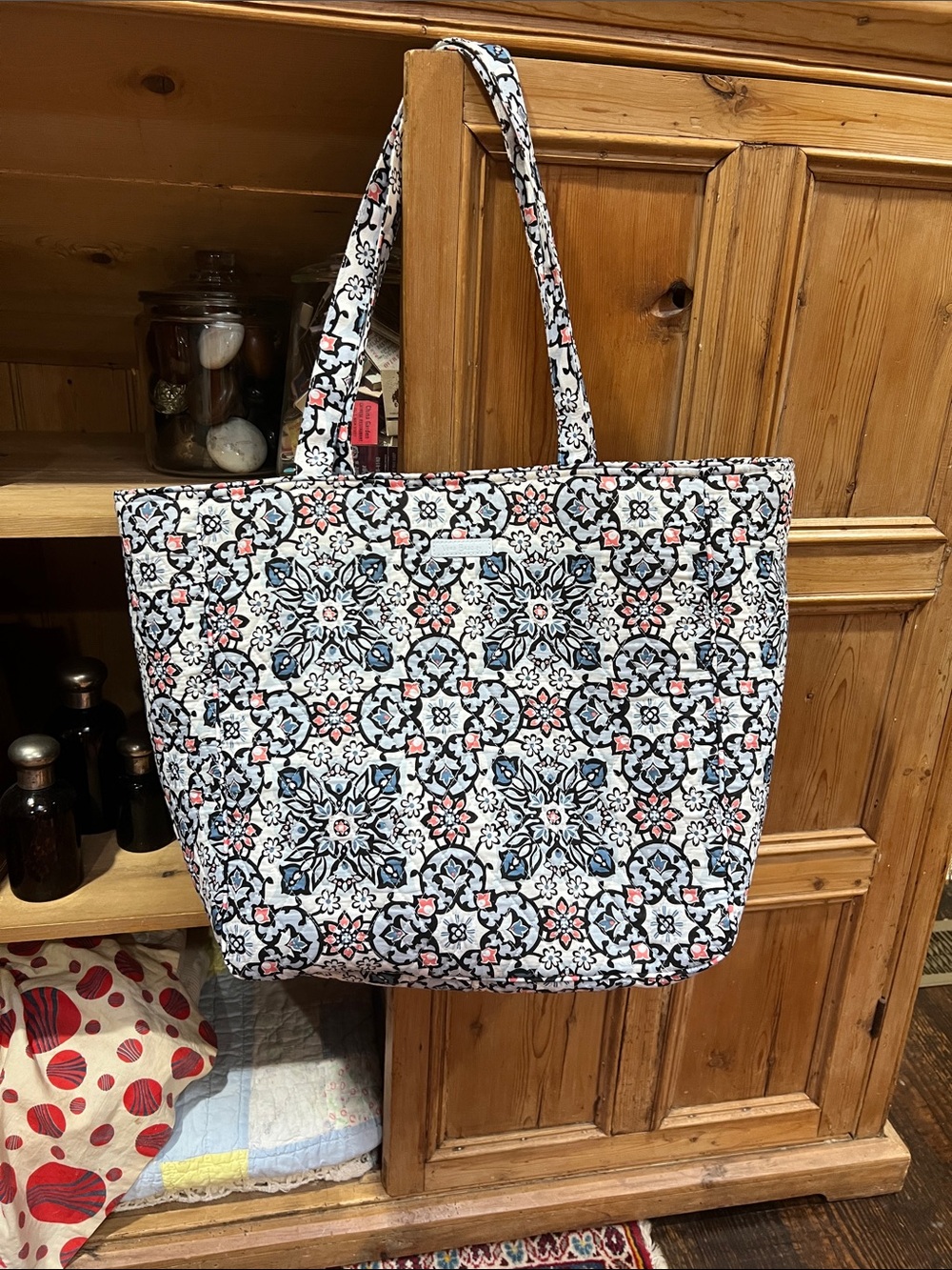 Vera Bradley Grand Tote in Lisbon Medallion Pattern